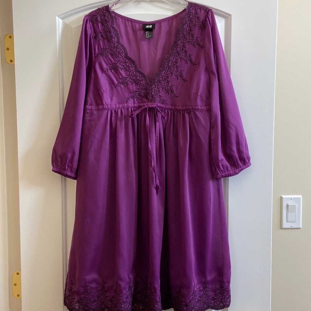 EUC H&M beautiful dress in size 8